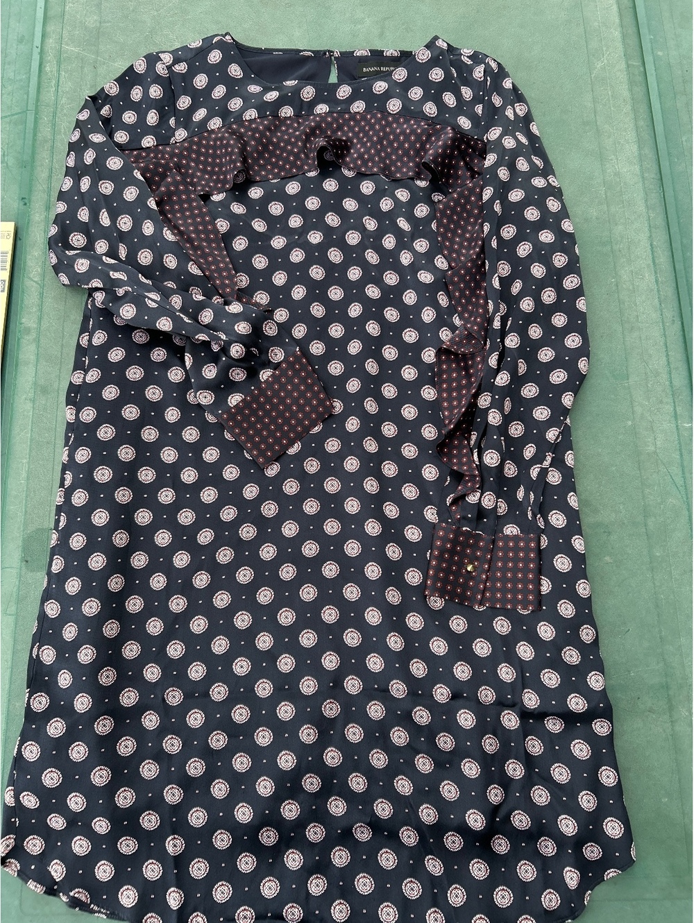 Banana Republic Women's Long Sleeve Dress Size 8 Navy Blue Patterned